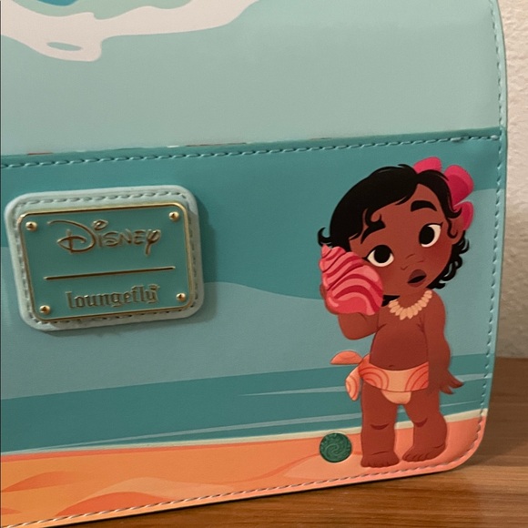 Loungefly Moana Beach Scene Bag in Teal and Coral - Hard tag & Glow in the Dark - Picture 9 of 10